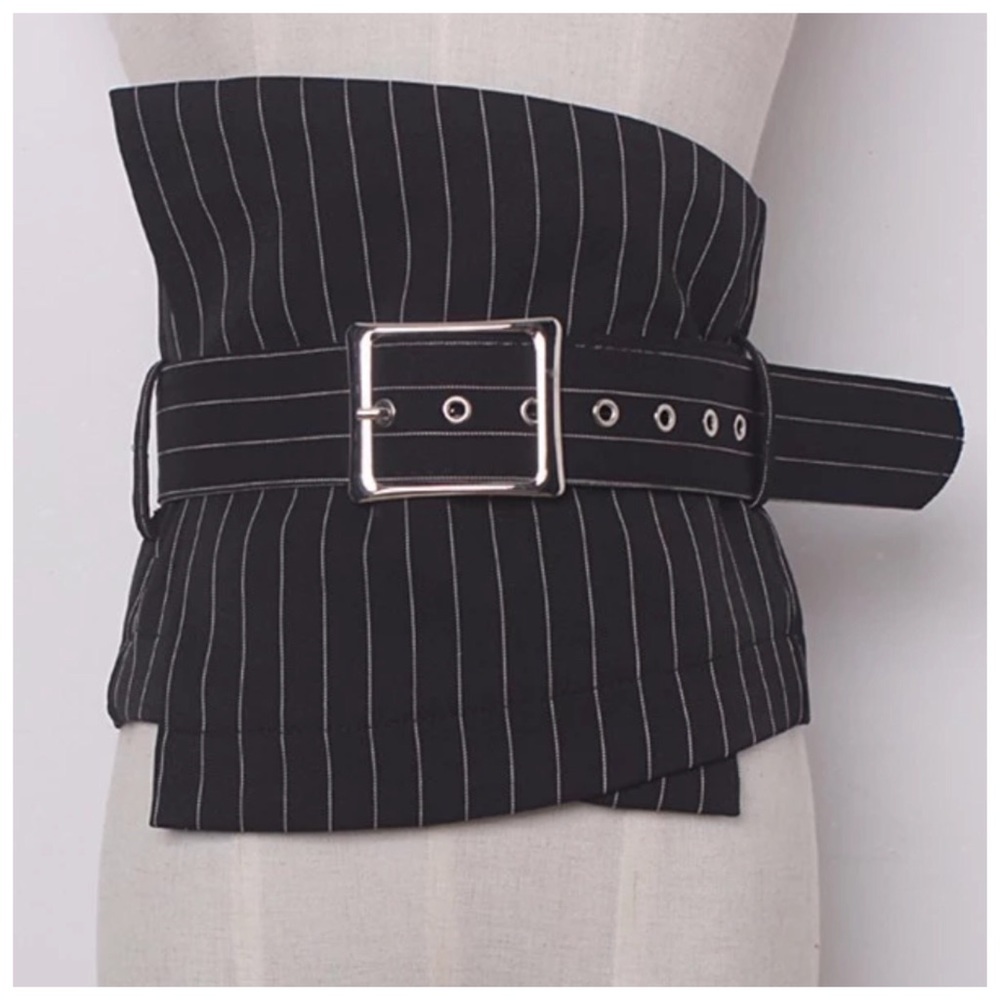 🛍 The JAQUEENYAH Black Belt - Picture 2 of 6